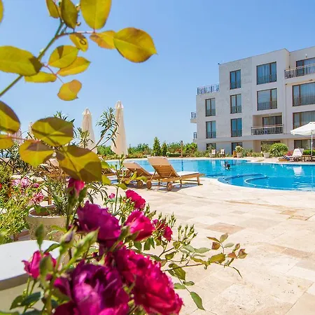 апартамент 16e в Diamond Beach بورغاس